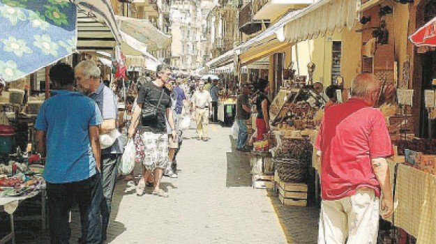 Mercato dell’antico quartiere Strata ‘a Foglia