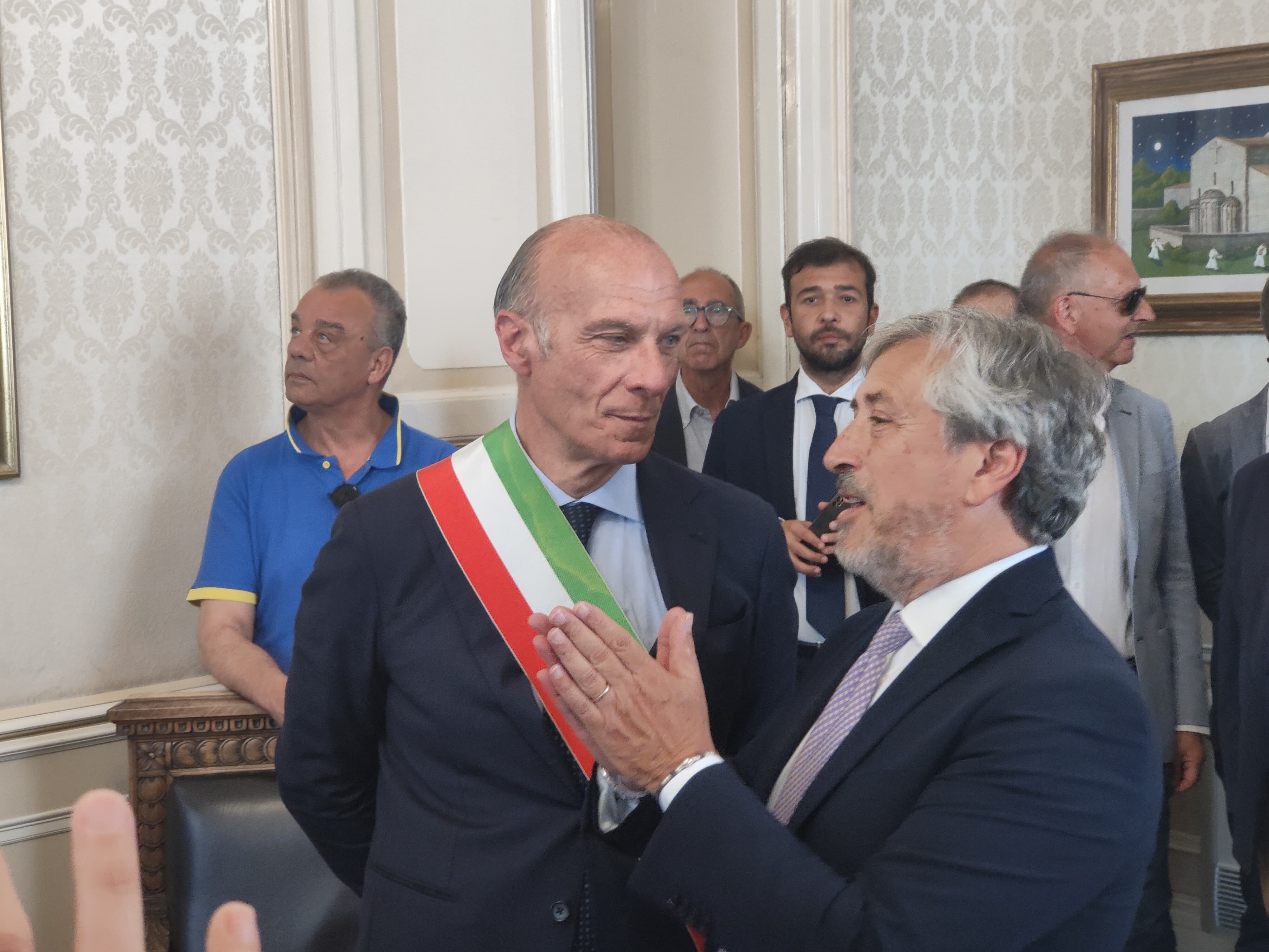 Walter Tesauro proclamato Sindaco di Caltanissetta: l'insediamento ufficiale a Palazzo del Carmine