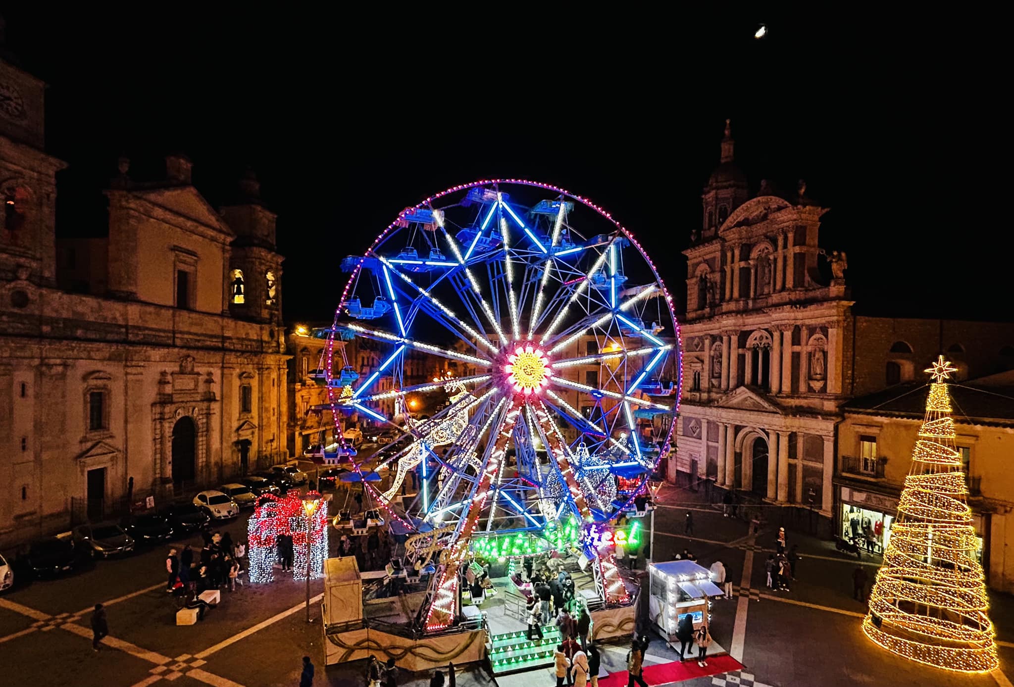 La Ruota Panoramica in Piazza Garibaldi